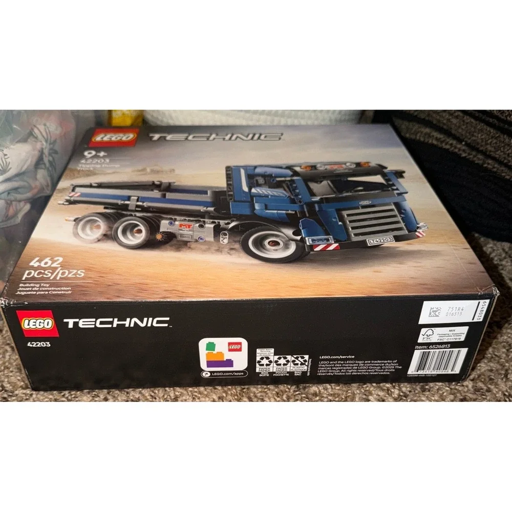 Lego Technic Tipping Dump Truck Building Set (NWT) 42203